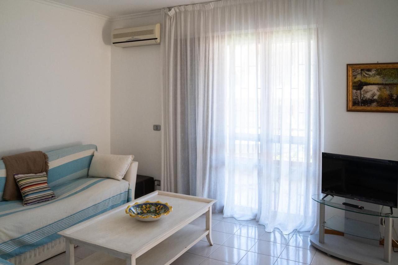 Elegant Apartment In Residence With Pool Acireale Zewnętrze zdjęcie
